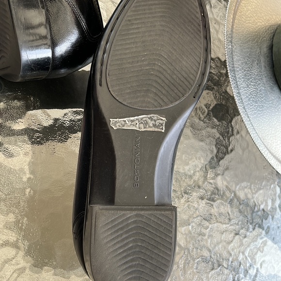 Men’s Bostonian Slip On Dress Shoes. Like New Size 11. Black. - Picture 12 of 13